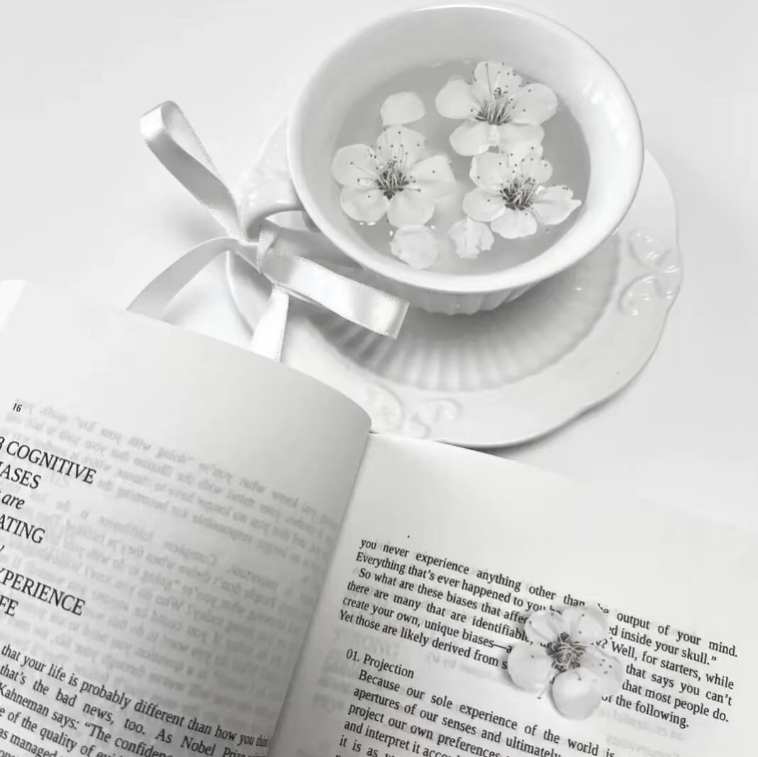 One magazine visual
